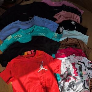 Youth Small Nike T-shirt Lot